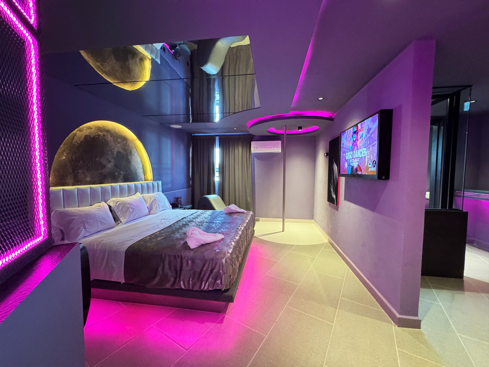 Habitacion con cama grande